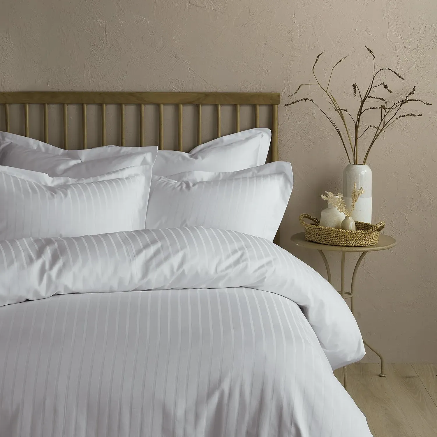 Super King Duvet Set with Stripe Detail - White, Cotton