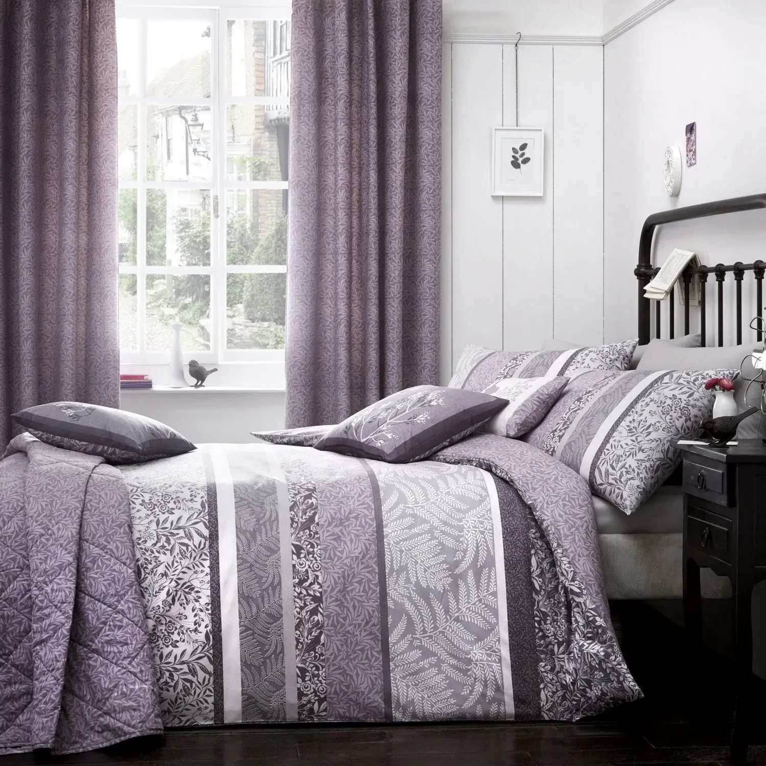 Super King Reversible Duvet Set - Purple, Polycotton