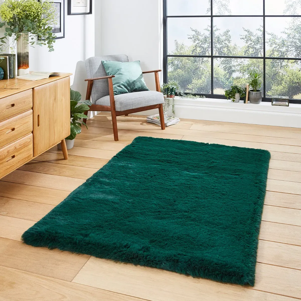 Small Shaggy Rug - Emerald Green product