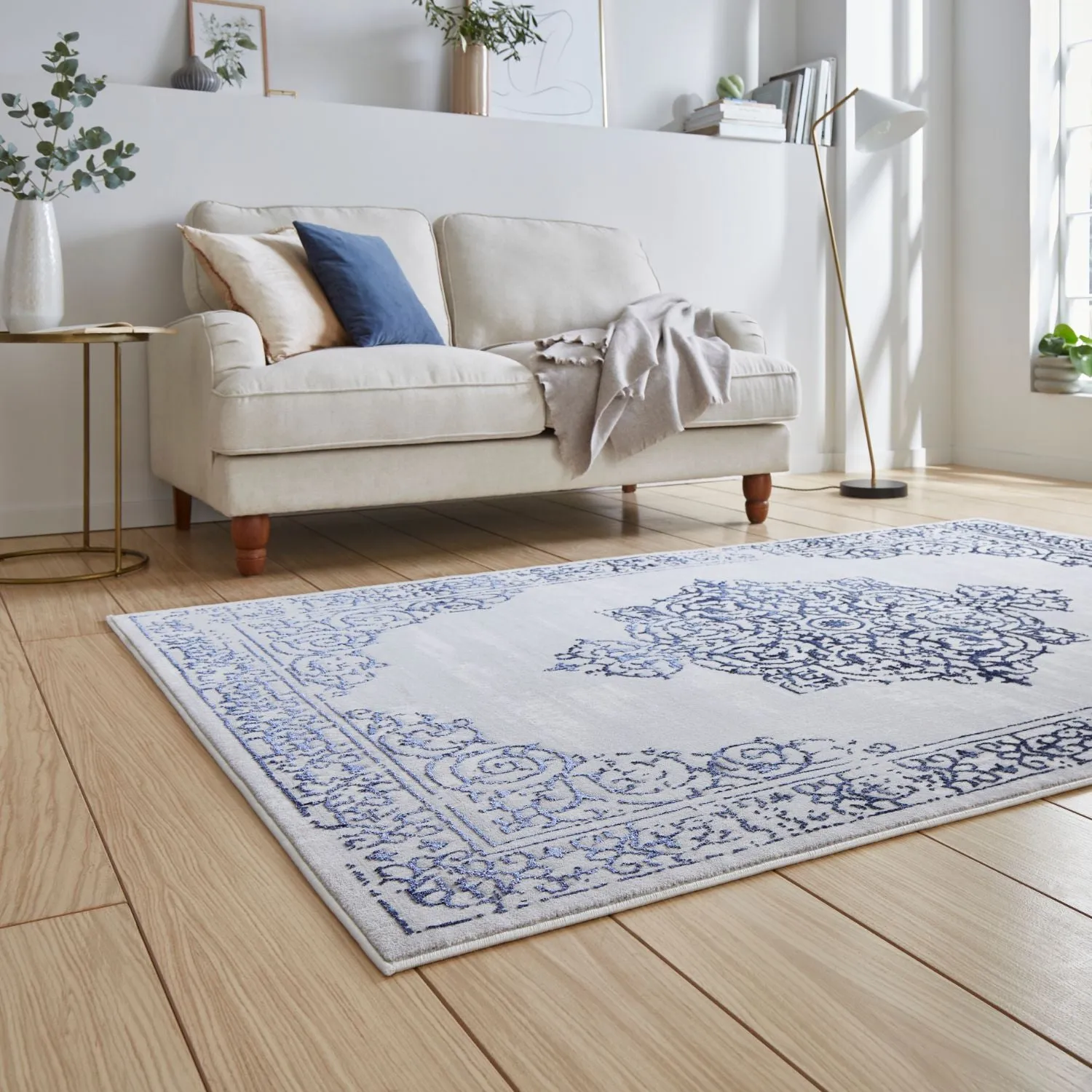 Traditional Vintage Rug with Metallic Effect - Blue