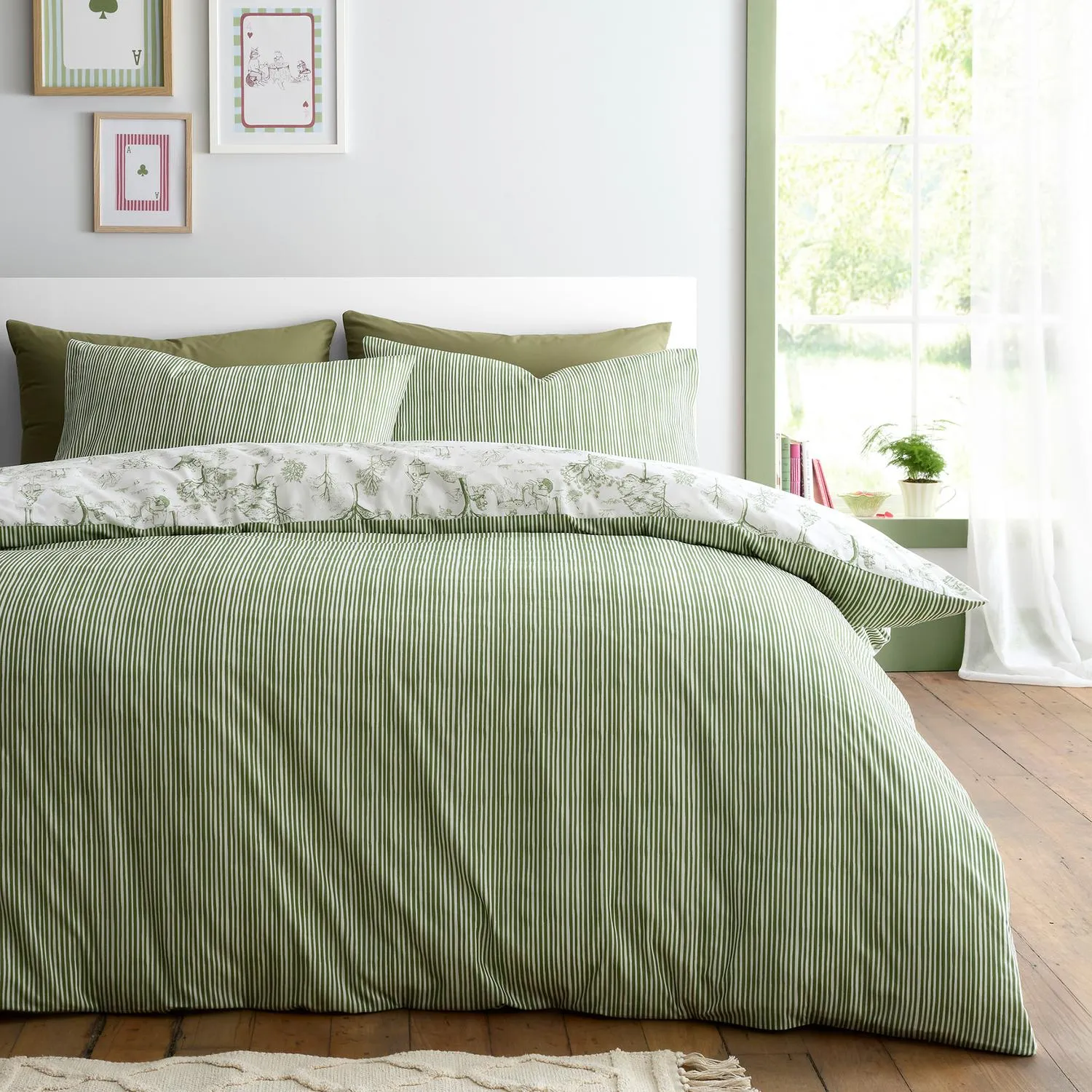 Woodland Toile Double Reversible Duvet Set - Green by Julian Charles, image 2
