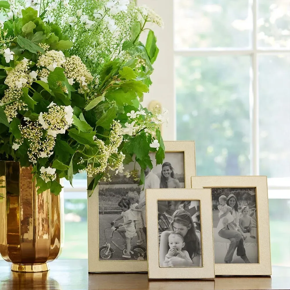 5x7 Photo Frame - Cream, Embossed Shagreen