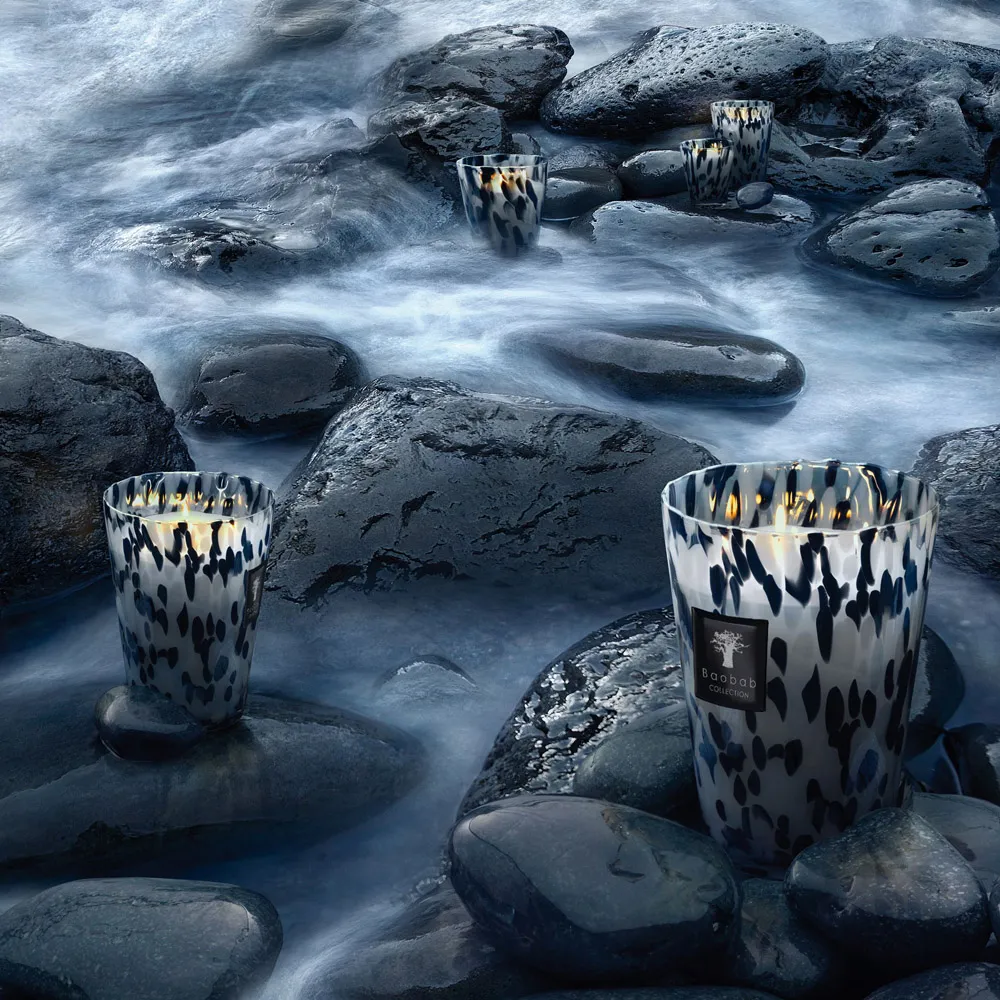 Black Pearls Medium Scented Candle - White, Glass