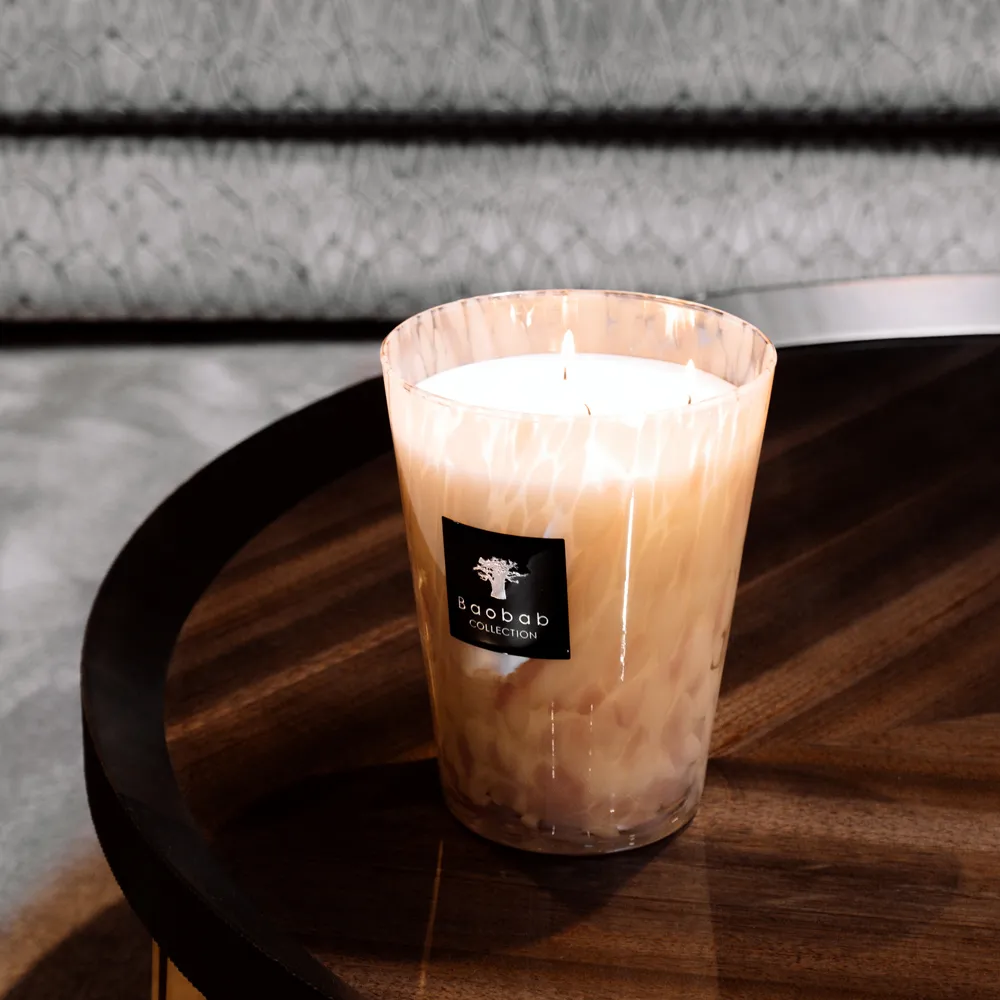 White Pearls Large Scented Candle - White, Glass