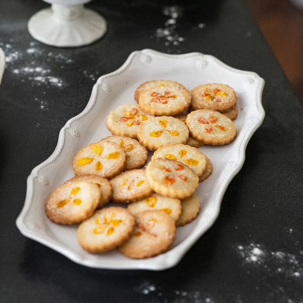 Berry & Thread Hostess Tray - Whitewash, Ceramic