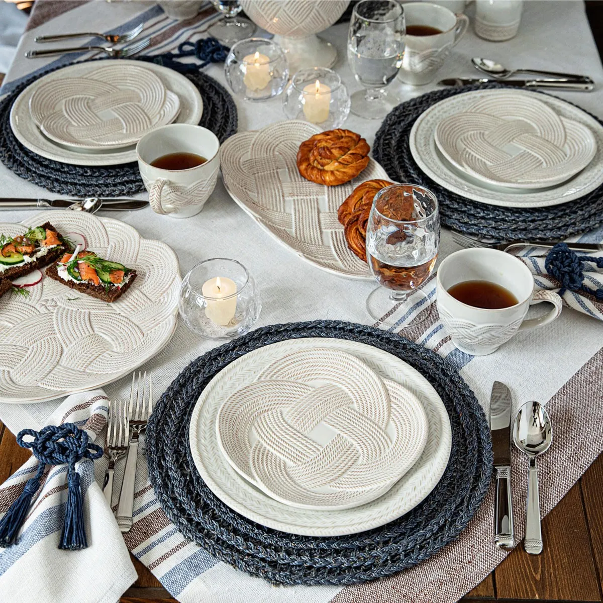 Le Panier Salad Plate - Whitewash, Ceramic