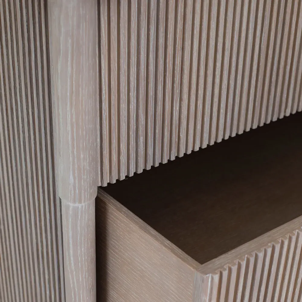 Alessandra 3 Drawer Bachelor Chest - Beige, Oak