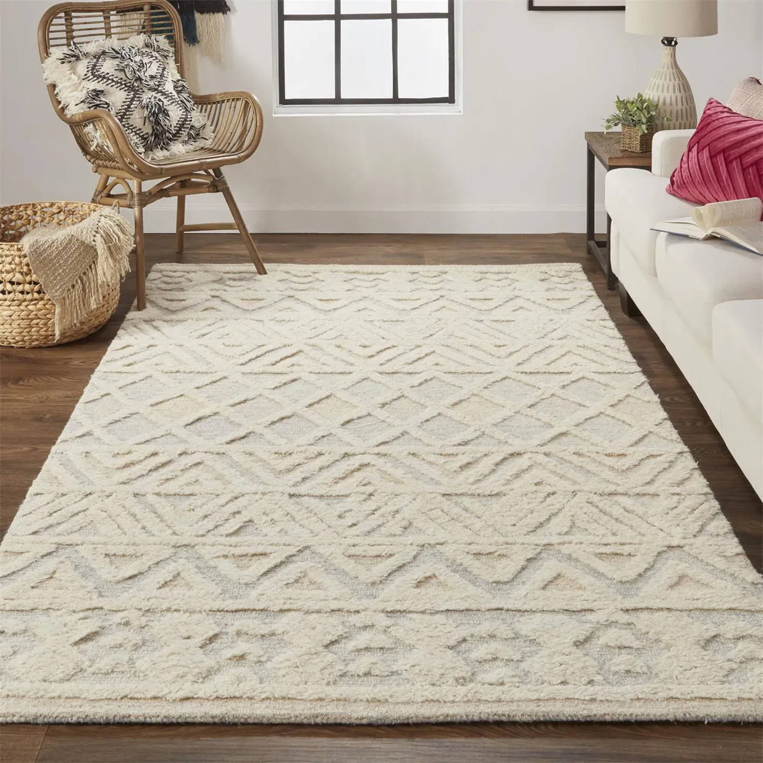 Atarah Blue Accent Shag Rug - Cream, Wool