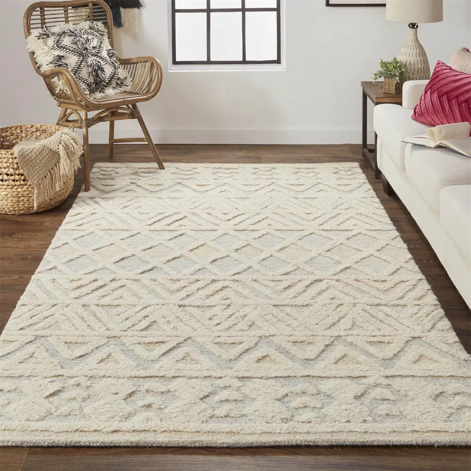 Atarah Blue Accent Shag Rug - Cream, Wool