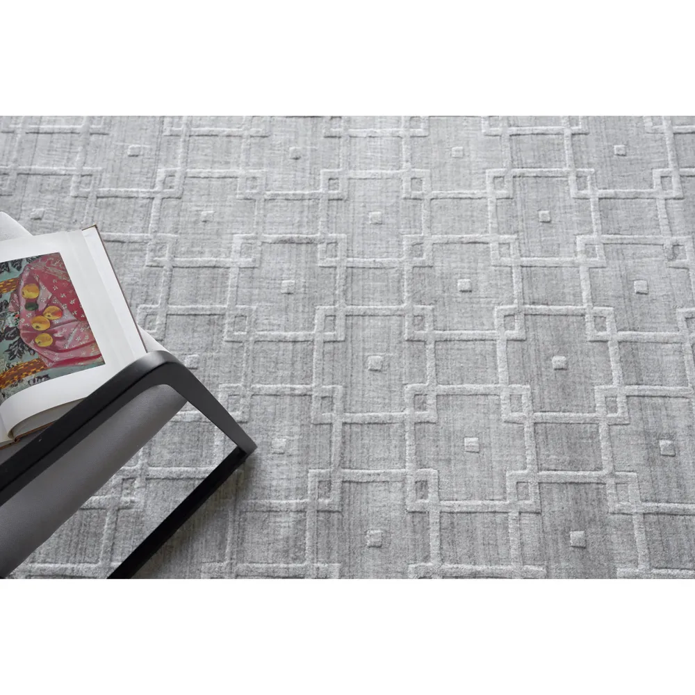 Aurora Silk Textured Rug Sample - Light Silver, Wool