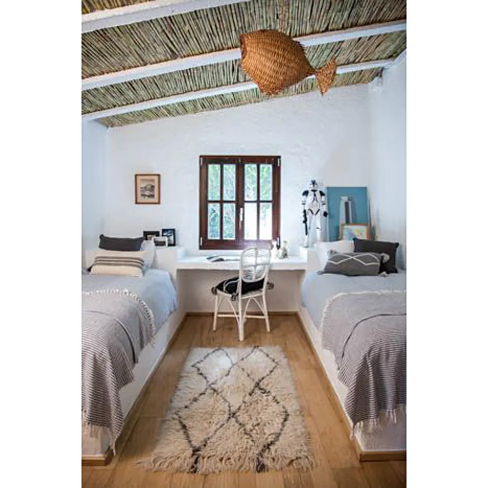 Berber Diamond Shag Washable Rug - White, Wool