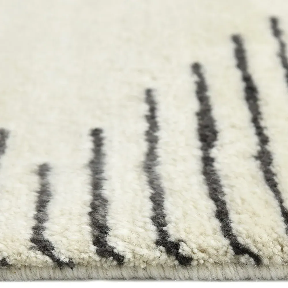 Bernar Diamond Shag Hand Knotted Rug - Cream, Wool