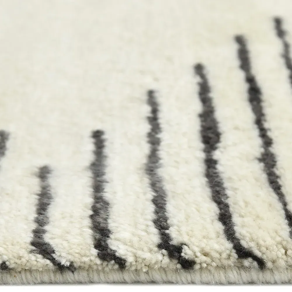 Bernar Diamond Shag Hand Knotted Rug - Cream, Wool