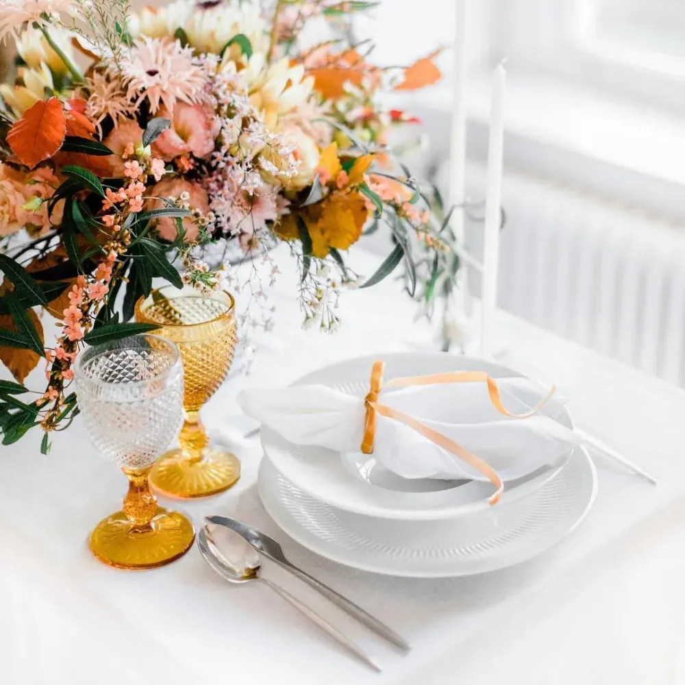 Bicos Glass Water Goblet Set of 4 - Amber