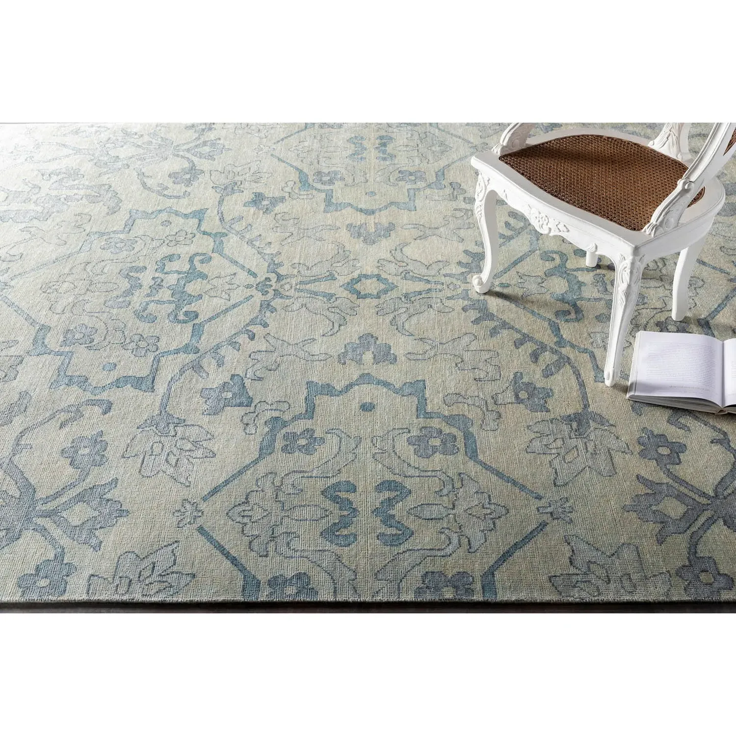 Caerus Medallion Rug Hand Knotted - Light Sage, Wool