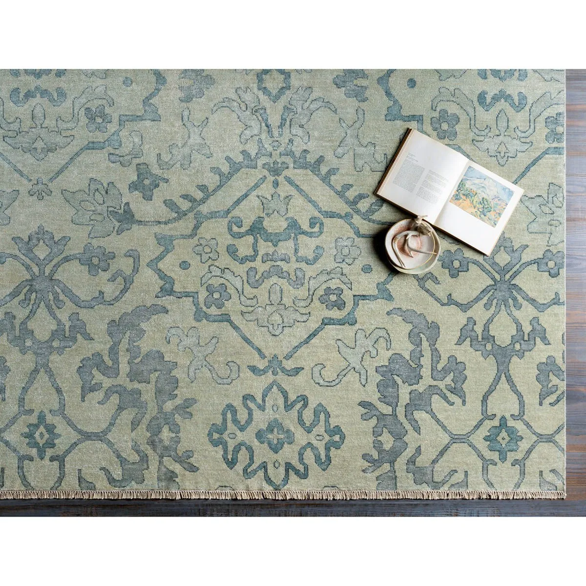 Caerus Round Medallion Rug Hand Knotted Sample - Light Sage, Wool