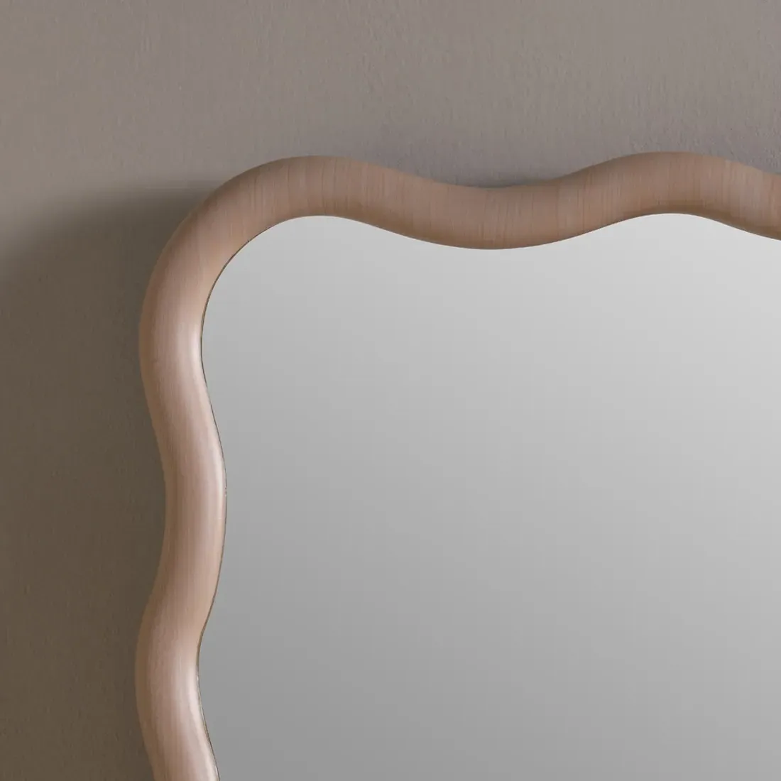 Camelotte Wavy Wall Mirror - Natural, Oak Wood