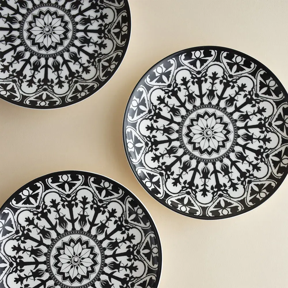 Casablanca Canape Plate Set of 4 - Black, Porcelain