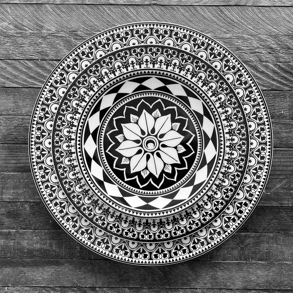 Casablanca Salad Plate - Black, Porcelain