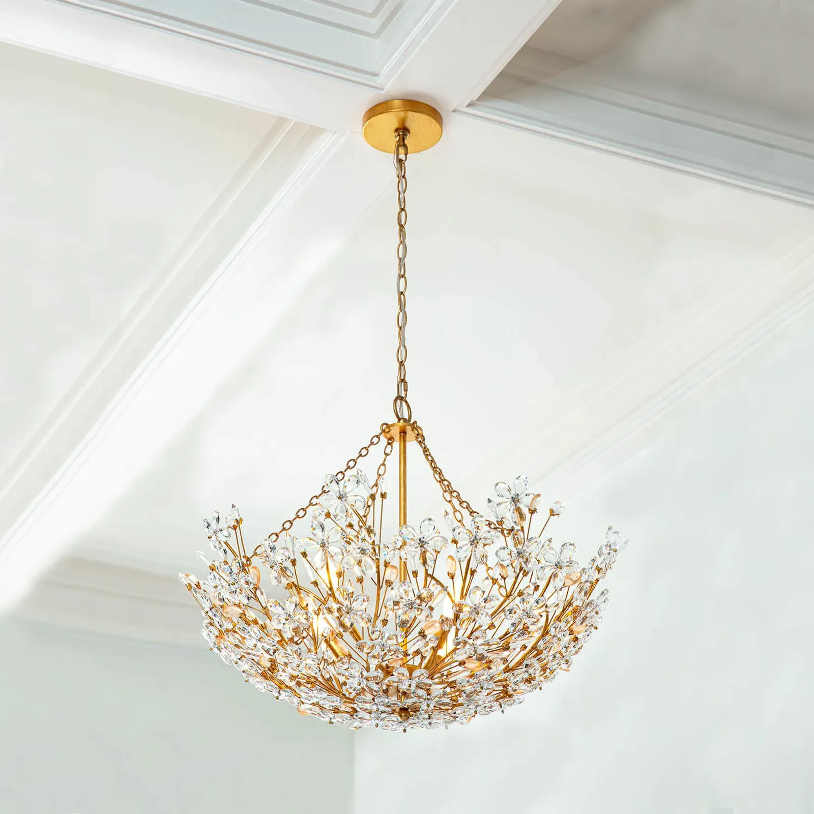 Cheshire Regency Crystal Flowers Chandelier - Clear, Gold Metal
