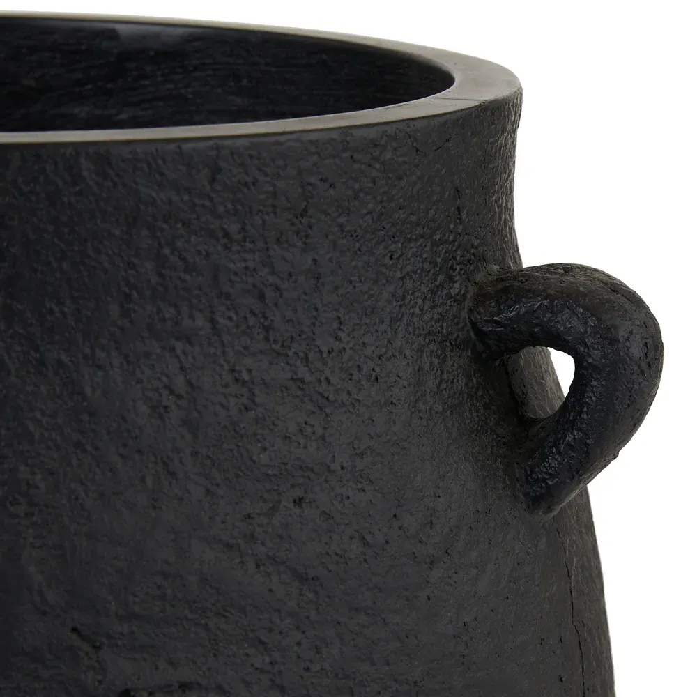 Chicago Small Outdoor Planter - Black, Concrete