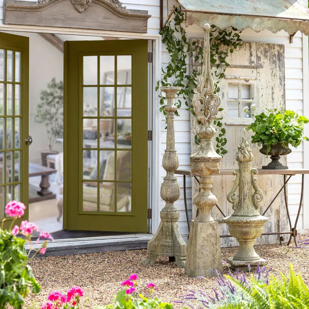 Clementine Garden Torch Statue - Grey Silver