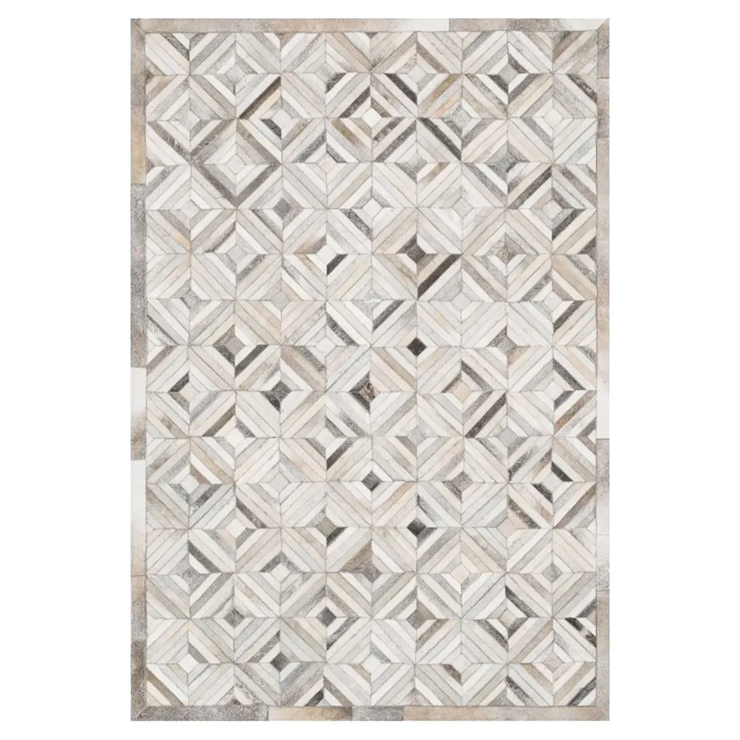 Daelis Diamond Rug - Grey, Cowhide image