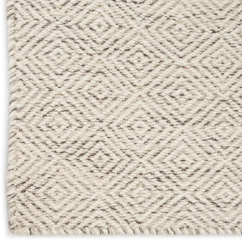 Daren Diamond Patterned Rug - White, Wool