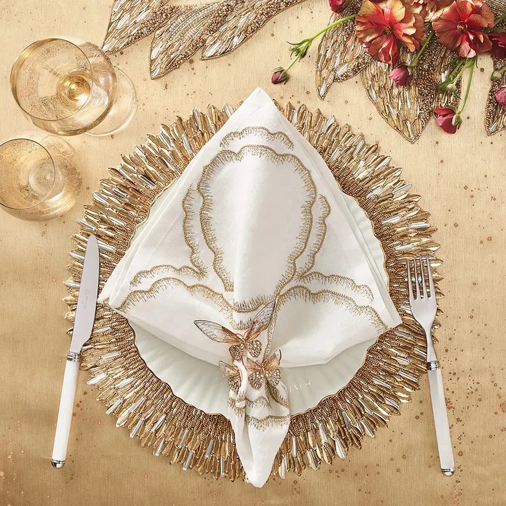 Daydream Hand-Embroidered Linen Napkin Set of 4 - White