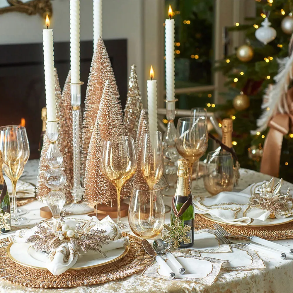 Daydream Hand-Embroidered Linen Napkin Set of 4 - White