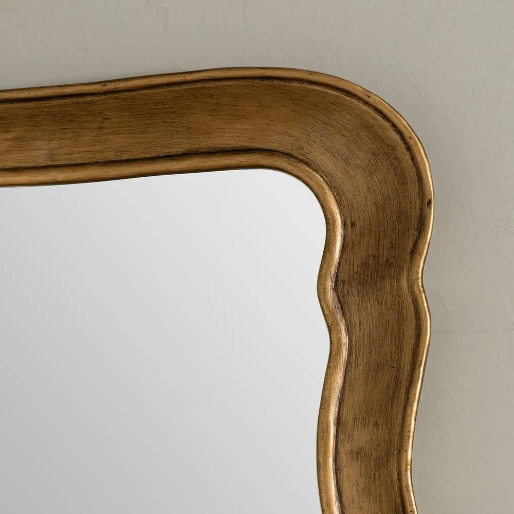 Elliren Wavy Frame Wall Mirror - Gold