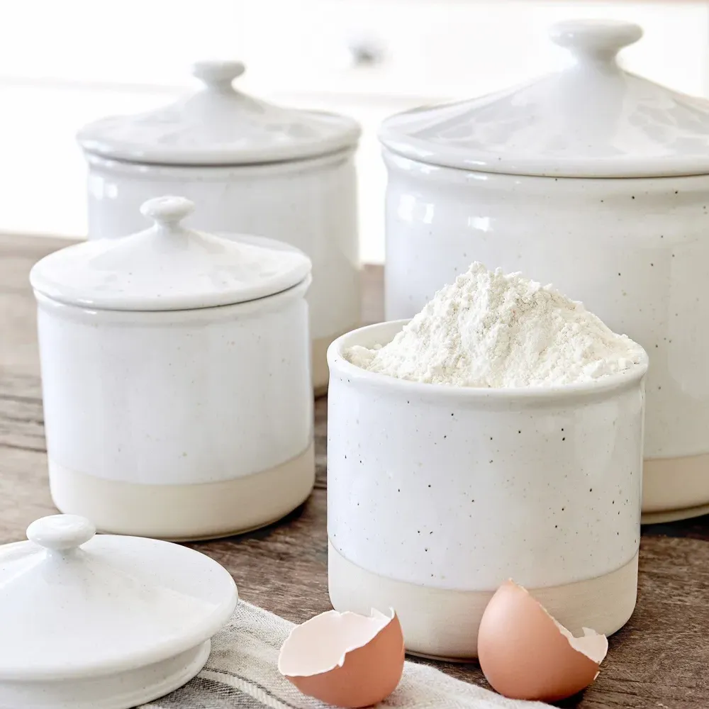 Fattoria Medium Canister - White, Stoneware