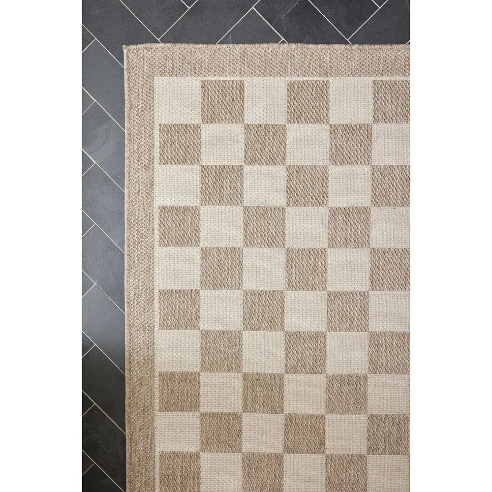 Ford 5.3x7 Checkered Indoor Outdoor Rug - Beige, Polypropylene