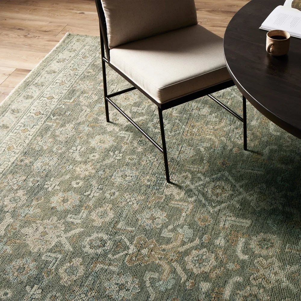 Franchesca French Country Hand Knotted Rug - Green, Wool