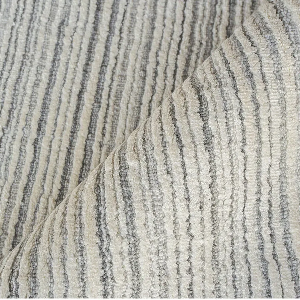 Hannah Large Patterned Rug - Silver, Nylon