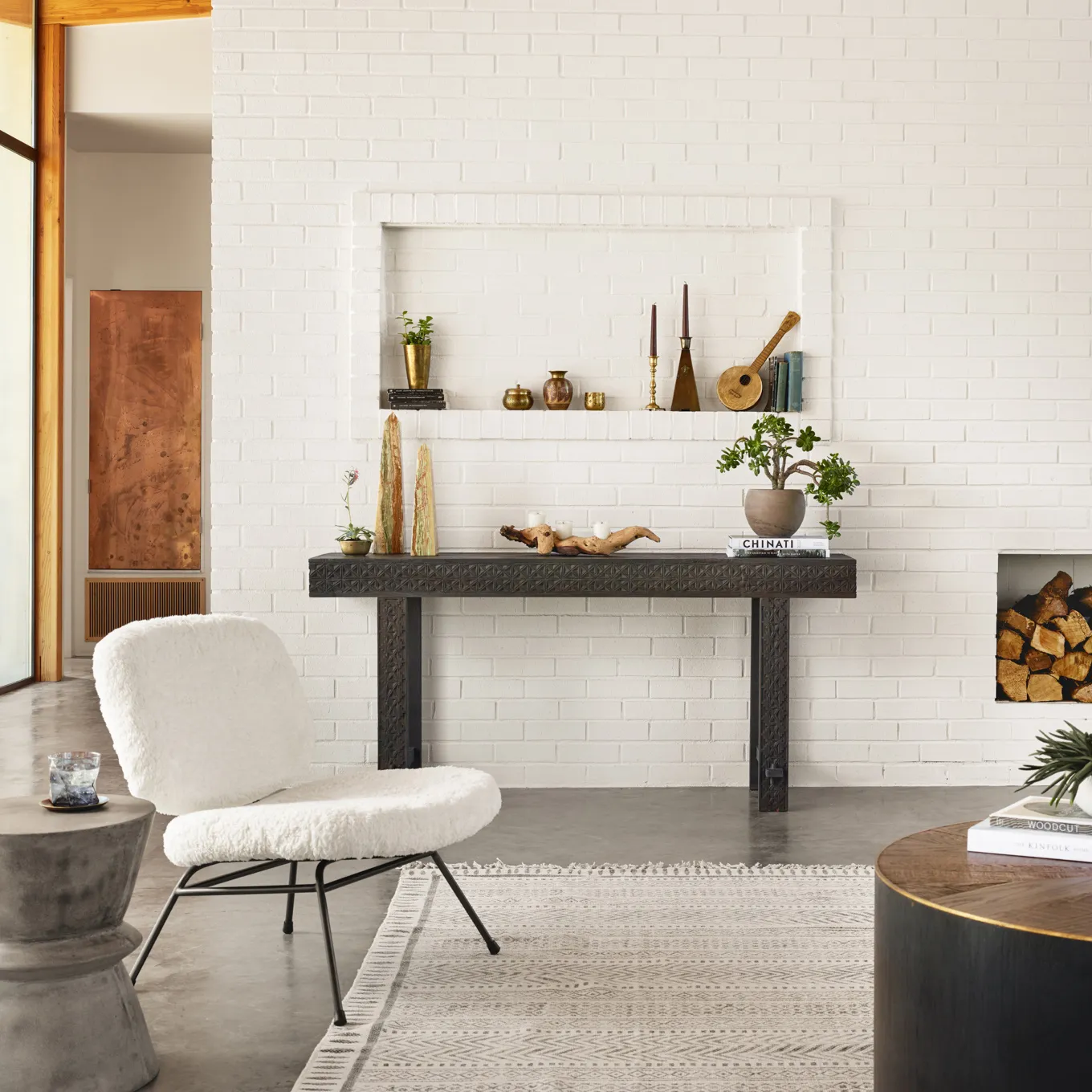 Helio Hourglass Side Table - Dark Grey, Concrete