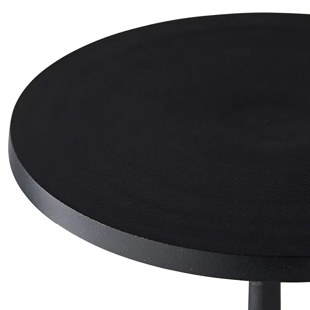 Huntlee Round Pedestal Accent Table - Black, Aluminum
