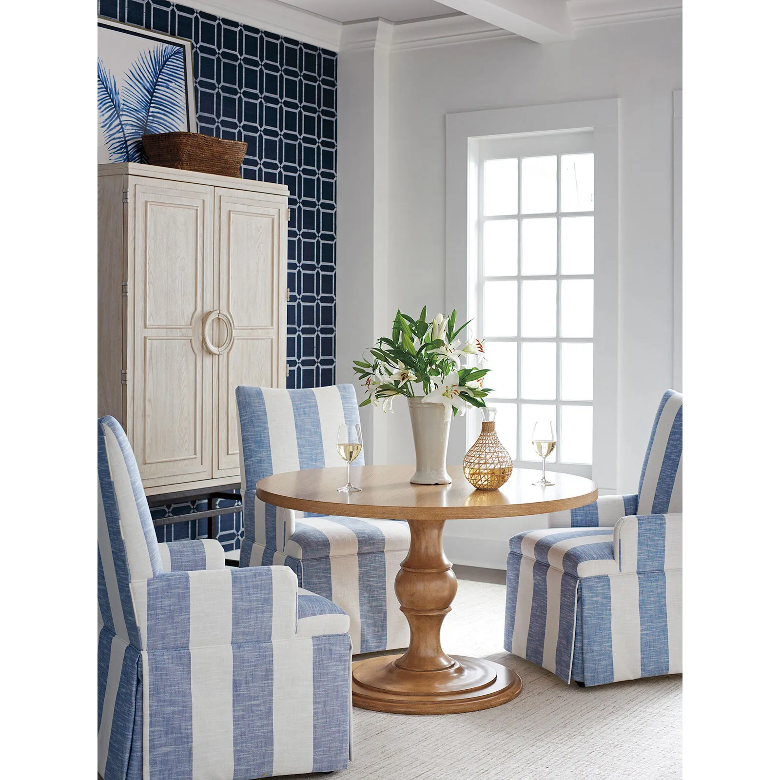 Jade Bar Cabinet with Storage - White, Wood