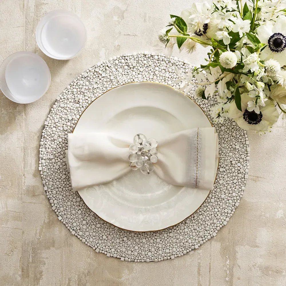 Jardin Embroidered Linen Napkin Set of 4 - White