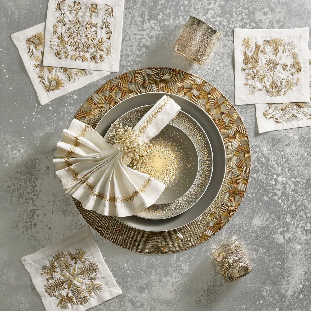 Jardin Embroidered Linen Napkin Set of 4 - White, Gold