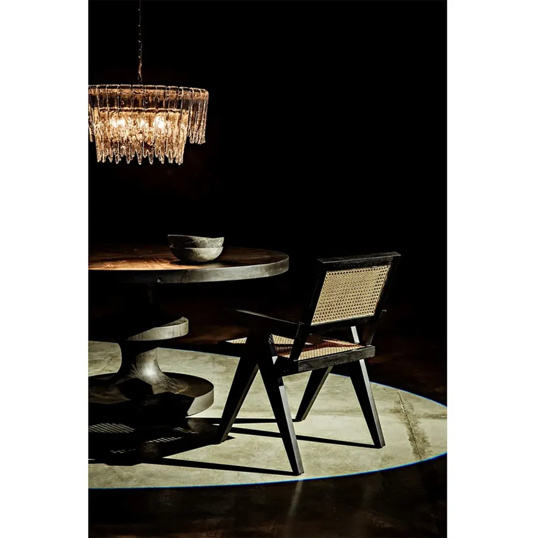 Jeva Round Dining Table - Black, Reclaimed Wood
