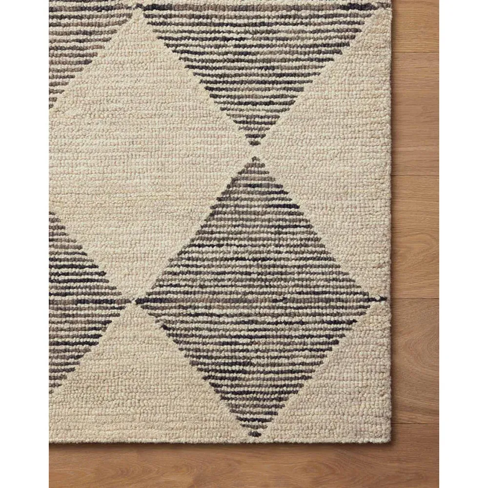 Kaelith Diamond Patterned Rug - Beige, Wool