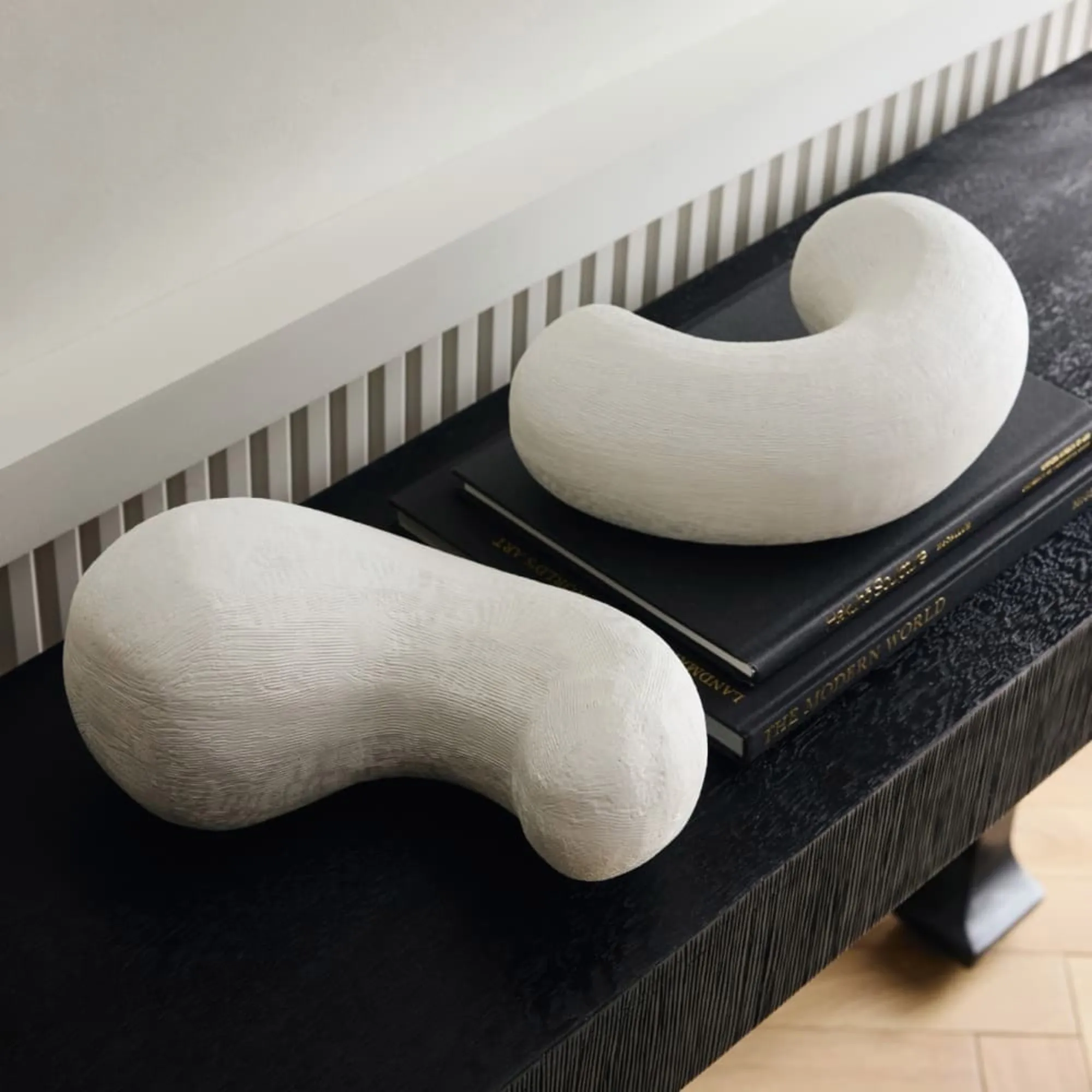 Kanzi Resin Sculpture Set - White