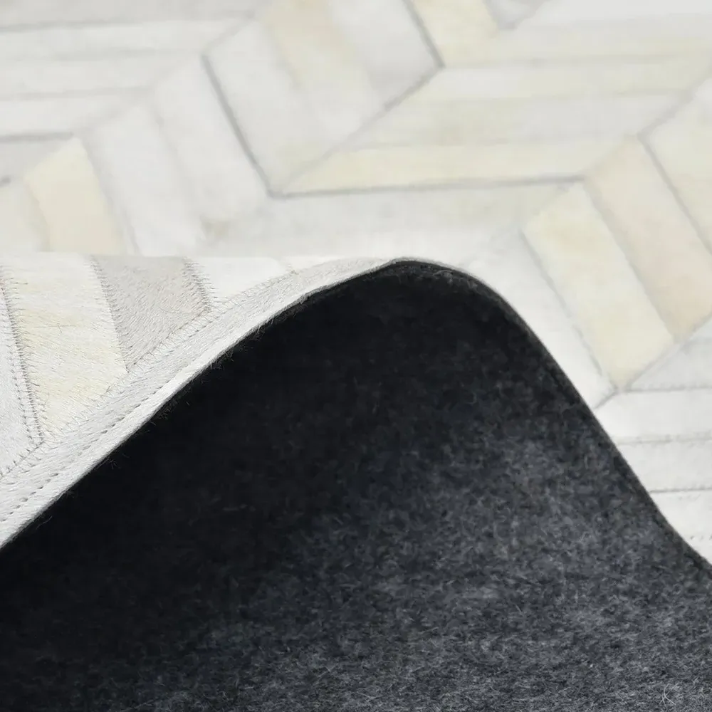 Kimberly Geometric Patterned Rug - White, Buff Leather