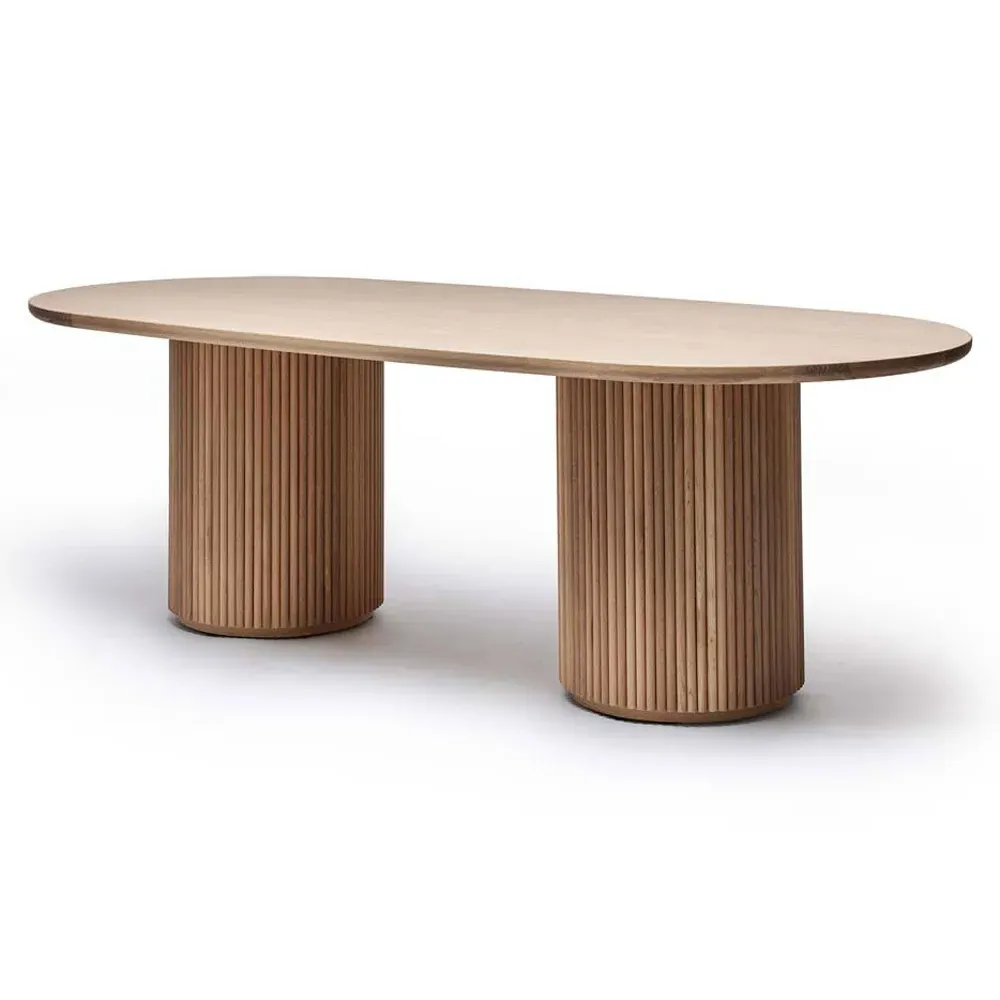 Laurel Oval Dining Table - Saddle, Oak