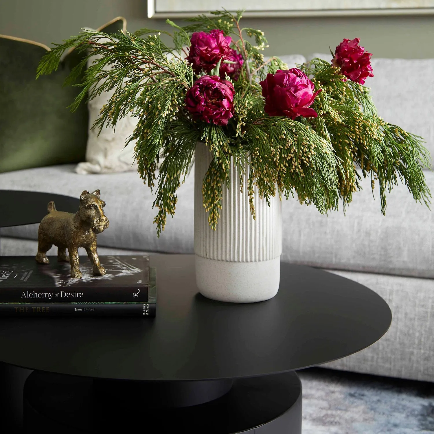 Leon Scottish Terrier Statue - Yellow-Gold, Iron