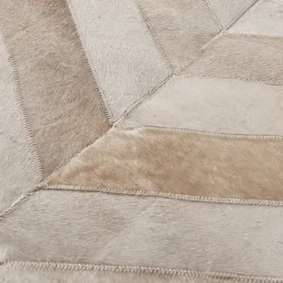 Lucas Chevron Patterned Rug - Beige, Hide