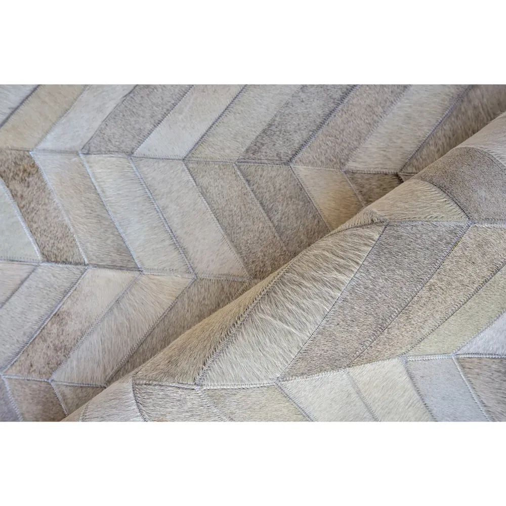 Lucas Chevron Patterned Rug Sample - Silver, Hide