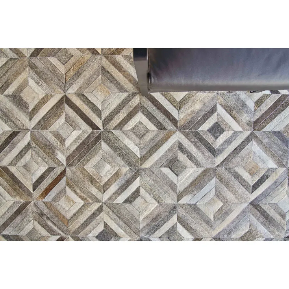 Lucas Diamond Patterned Rug - Grey, Leather Hide