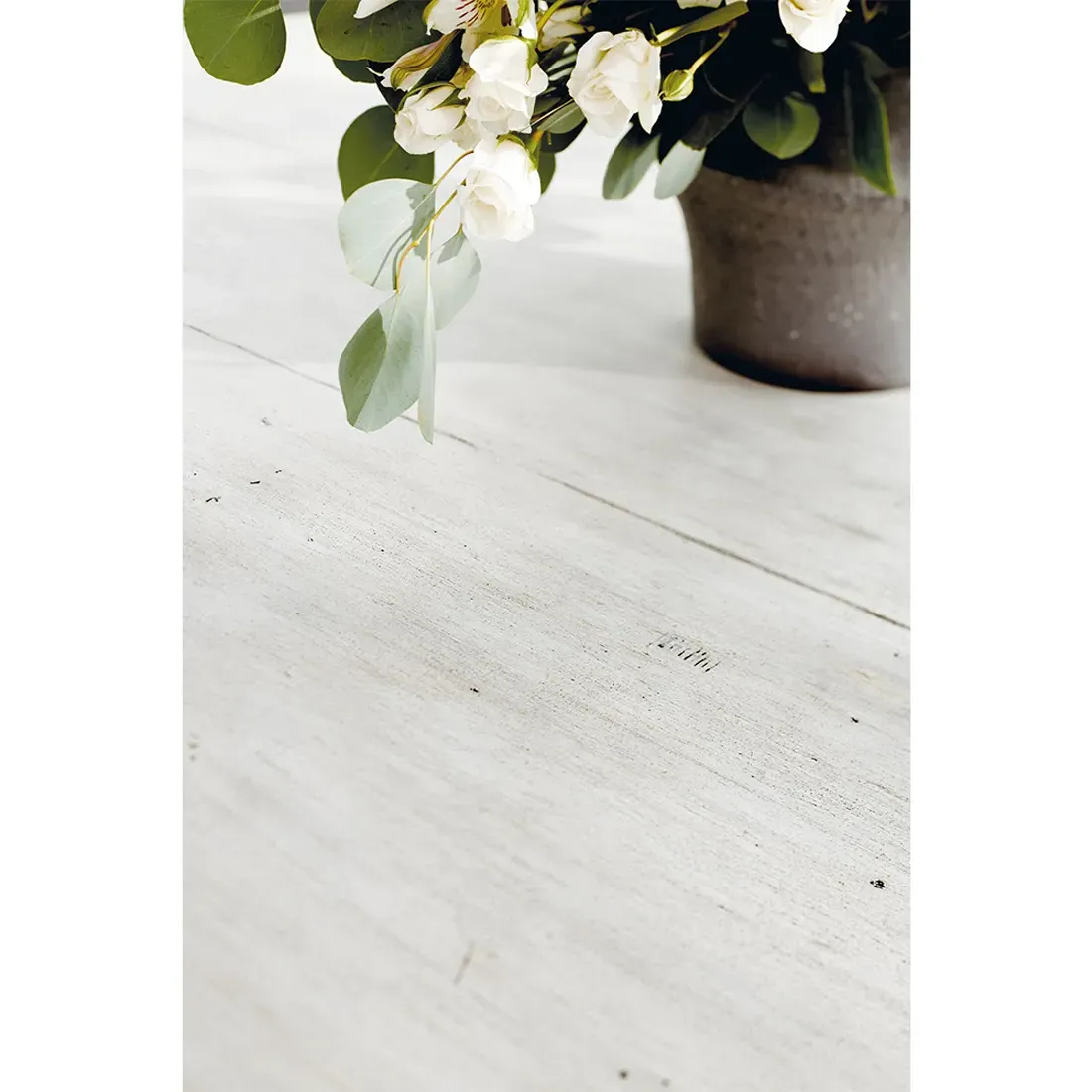 Maurene Extendable Round Dining Table - Light Grey